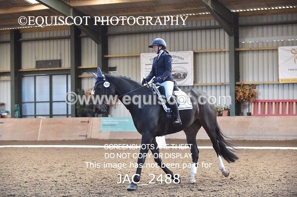 JAC_2488 - CLASS 4 NOVICE 3