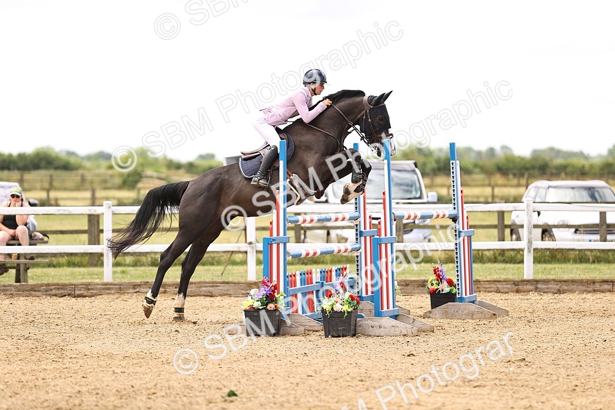 SBM_003412 - Class 22 - Senior Foxhunter 1.20m