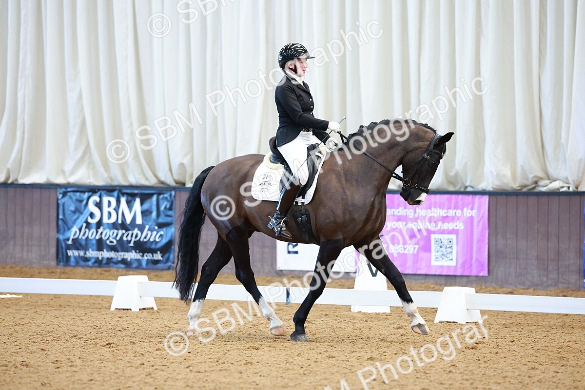 SBM_001270 - Class 18-15-16-22 - Elementary 5 Novice 5-Novice 6