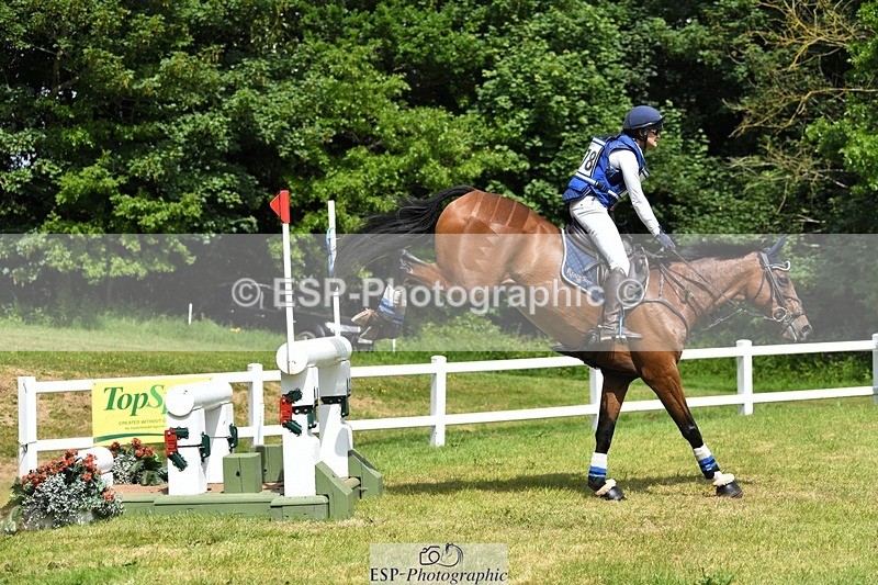 230528-142816-17860 - 478-RLE_LIMBO_KAISER-Katherine_Coleman-XC