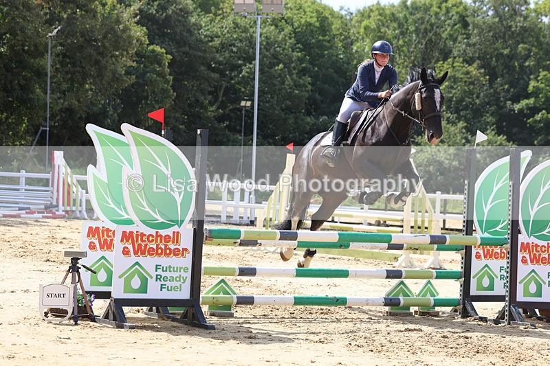 3E7A3502 - Class 4: Senior British Novice/90cm open