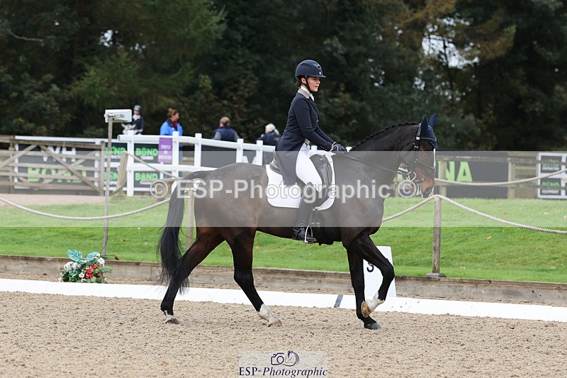 241024-094857-01163 - 130-Imogen.White-BE.TOUCHABLE