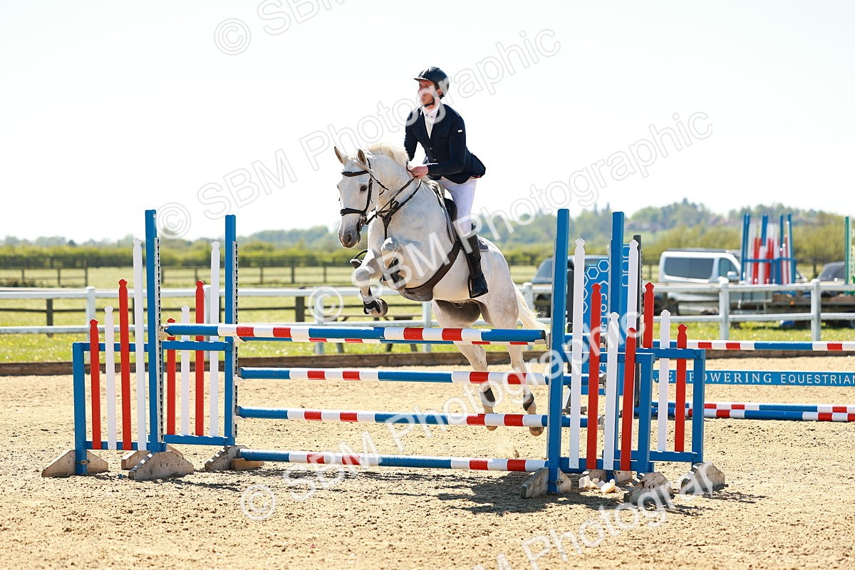 SBM_001427 - Class 4 - Senior Newcomers 1.10m