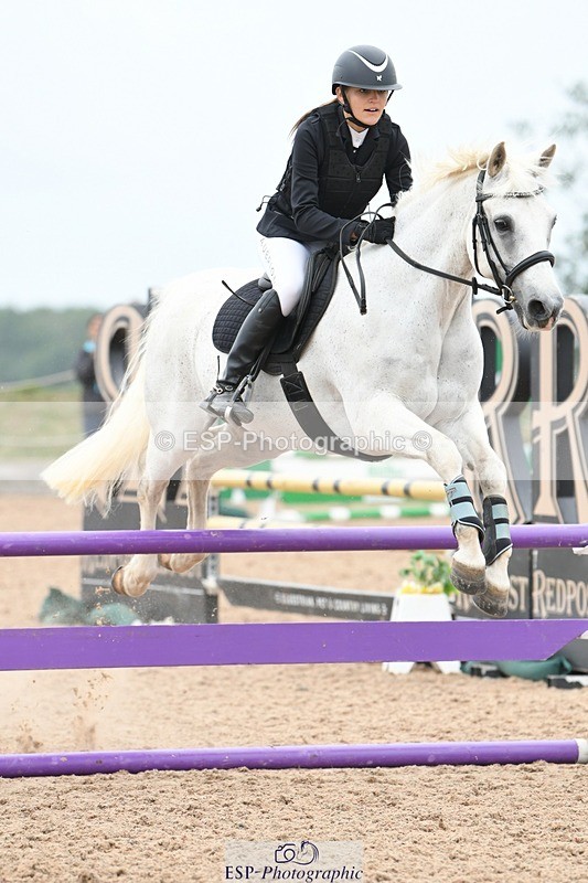 250807-110353-00429 - 90cm Round 1