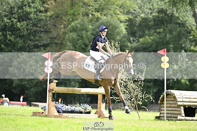 240804-103741-10587 - 353-Maja_Hullah-ORANJE_SPR