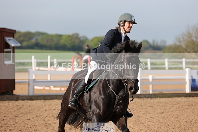 240510A-084504-04396 - Cls 13 British Novice and 90cm Open