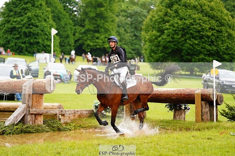 240525-164150-18845 - 262-MY_STAR_TURN-Tom_Jackson