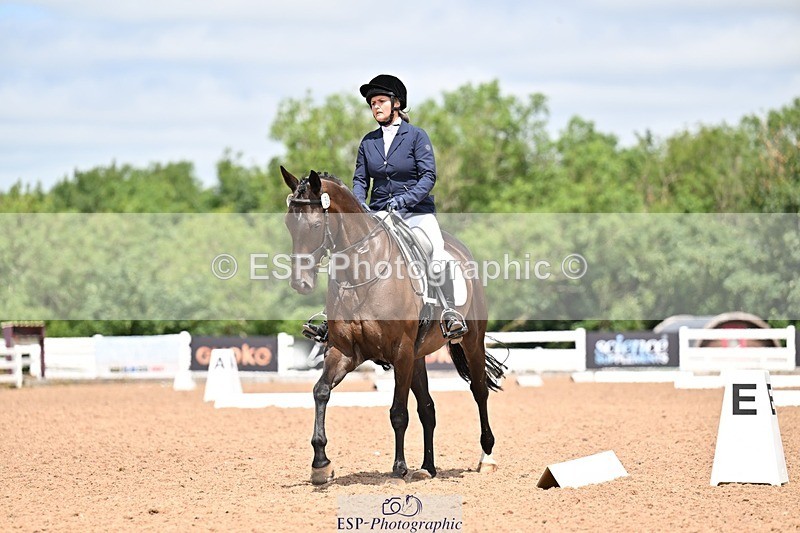 260704-125512-04701 - Cls 4D Senior Intermediate Novice 1