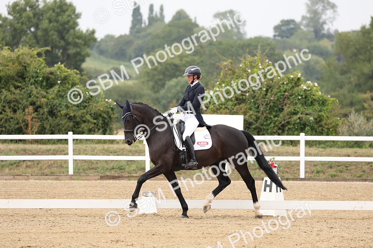 SBM_008200 - Class 10 - FEI INT I - 16.10-16.50