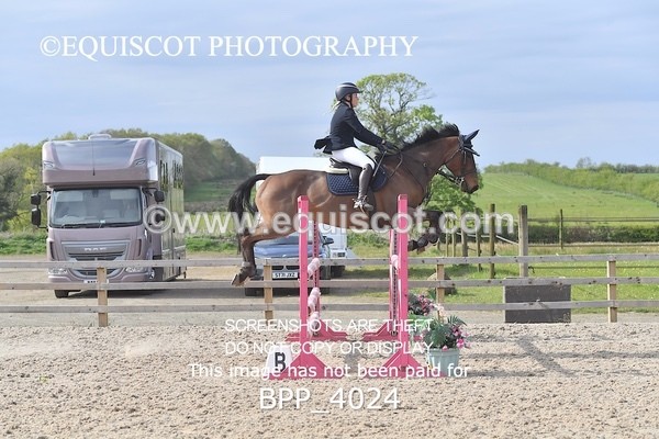 BPP_4024 - CLASS 9 - FRI - Senior Newcomers/ 1.10m Open