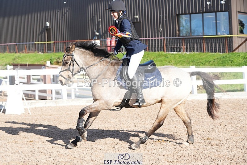 251025-131848-00512 - Cls 9 Pony Winter Discovery and 90cm