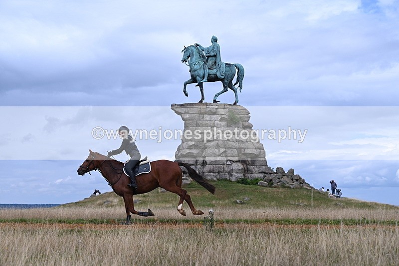 DSC_7804 - Time at Statue 13:16 to 13:52