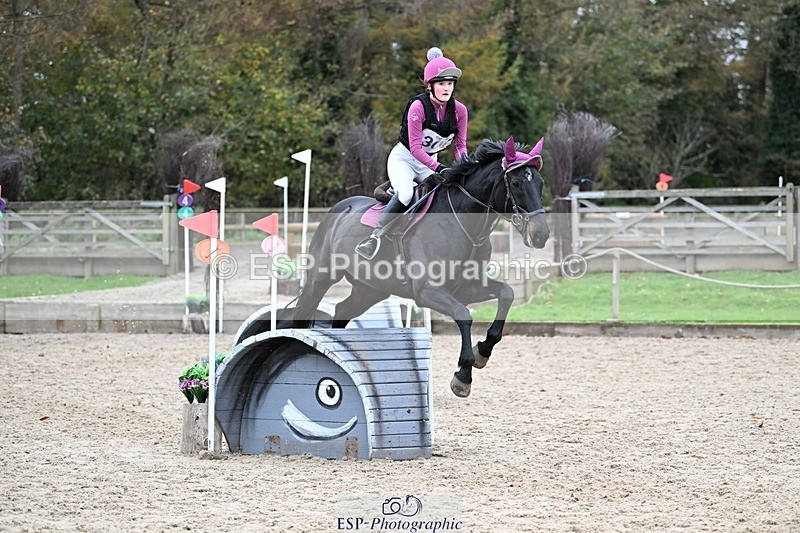 241117-142346-04548 - Cls 3 90-95cm 14.00 to 15.00