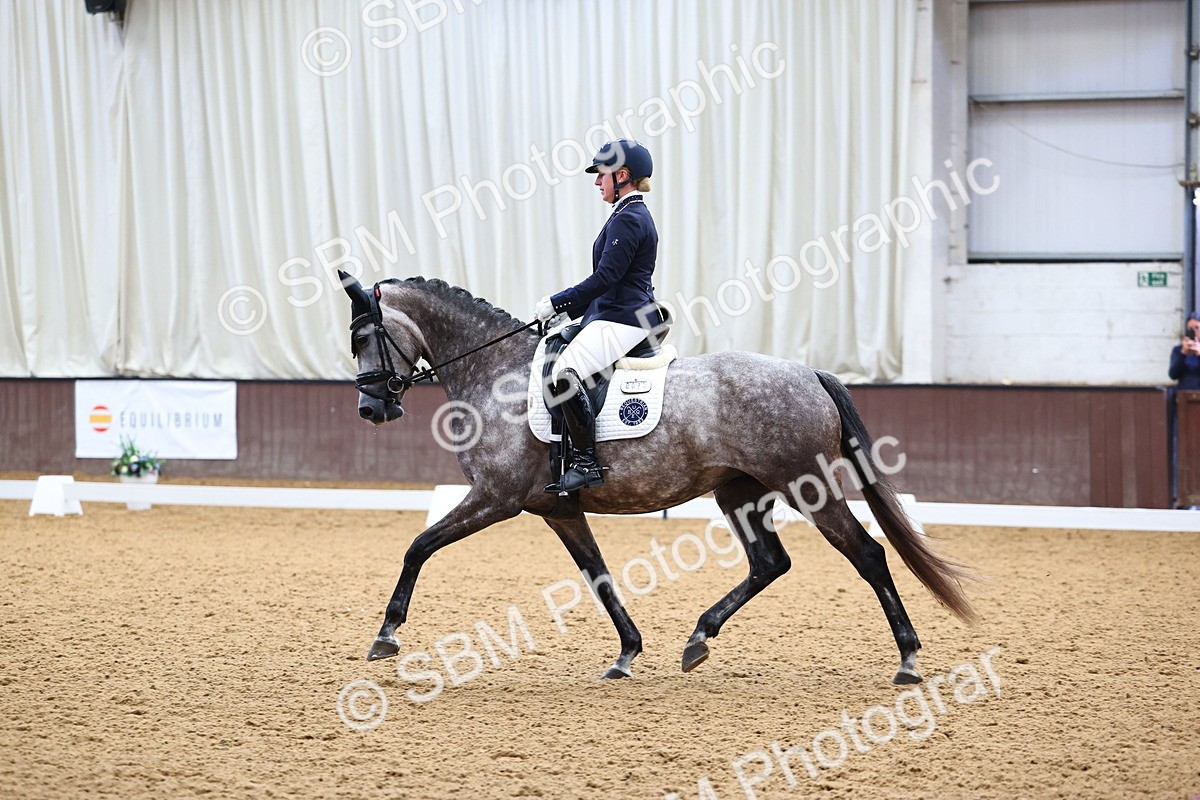 SBM_005651 - Class 5 - Novice 6 - 9.30-10.33