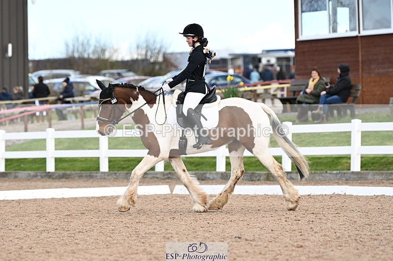 240324A-130458-02773 - Novice 27, 12.30 to 13.50