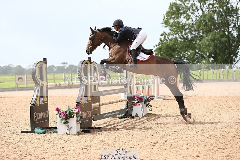 230812A-121208-08872 - Cls 32 Foxhunter