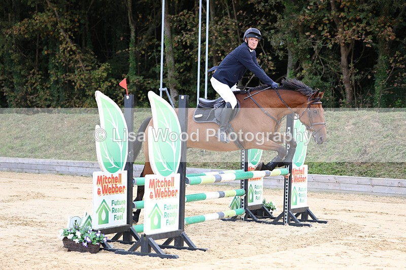 3E7A2064 - Class 4: Senior British Novice/90cm open