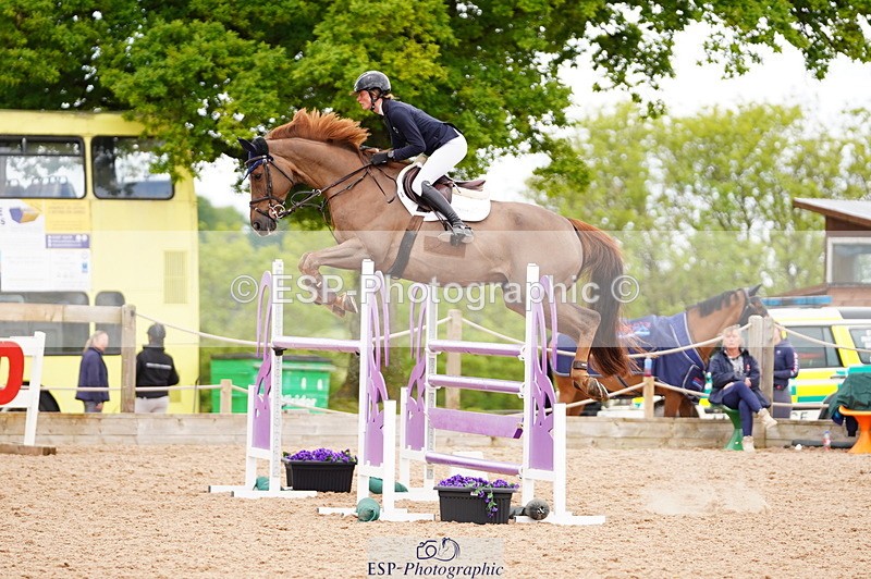 240524A-120402-03370 - Cls 15 Foxhunter