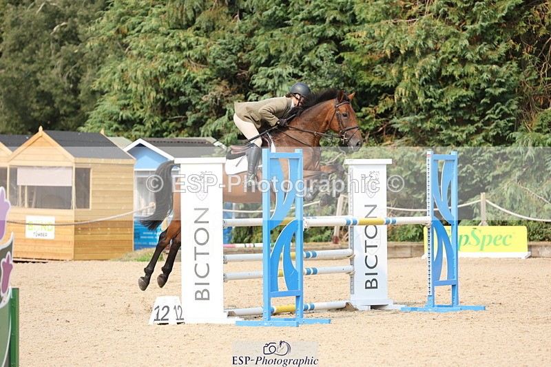 250816A-154718-02577 - Cls 8 Snr Newcomers