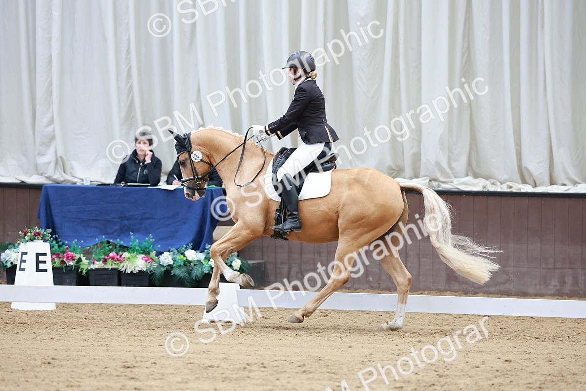 SBM_009860 - Class 6b - Novice 6 - 12.40-13.43