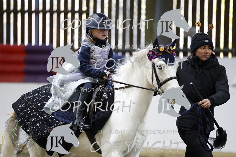 _T0A0679 - Class 1 Cross poles