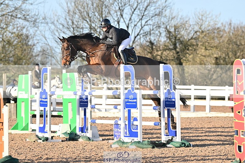 231210A-141704-02708 - Cls 21 Foxhunter & 1.20m Open