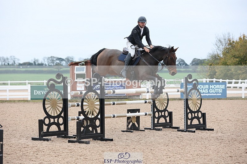 241101A-141113-02387 - FRI Cls 6 Foxhunter and 1.20m Open