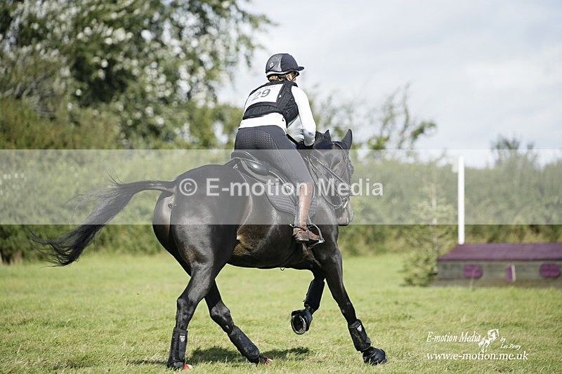  WWHT 031021 2985 - Intermediate (0.90m)  03/10/21