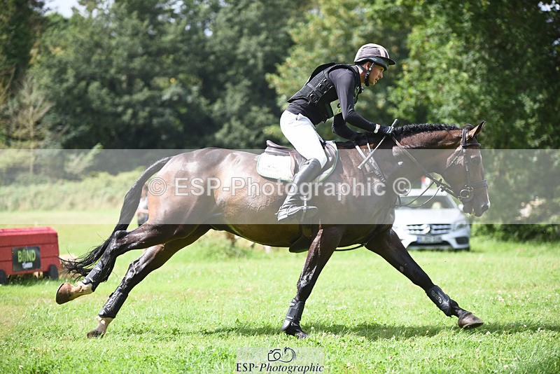 240804-121116-12652 - 364-Tom_Rowland-MONBEG_SKYFALL