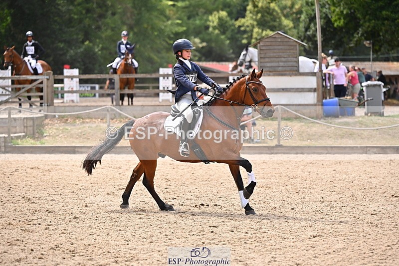 250802A-145546-06082 - F-276-Florence.Caswell-D.DAY.BRIOVERE