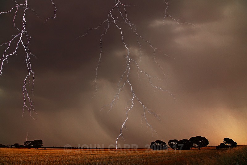 Over head Strikes-2421 - LIGHTNING STORMS IN SOUTH AUSTRALIA 5th NOV 2012