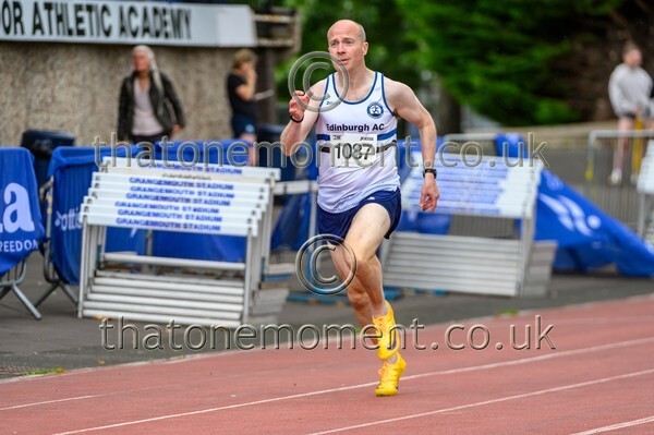 CEM26-926384 - Track Male Set Two