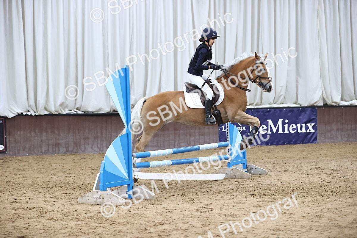 SBM_001864 - Class 5 - Henlow Veterinary Hospital 70cm