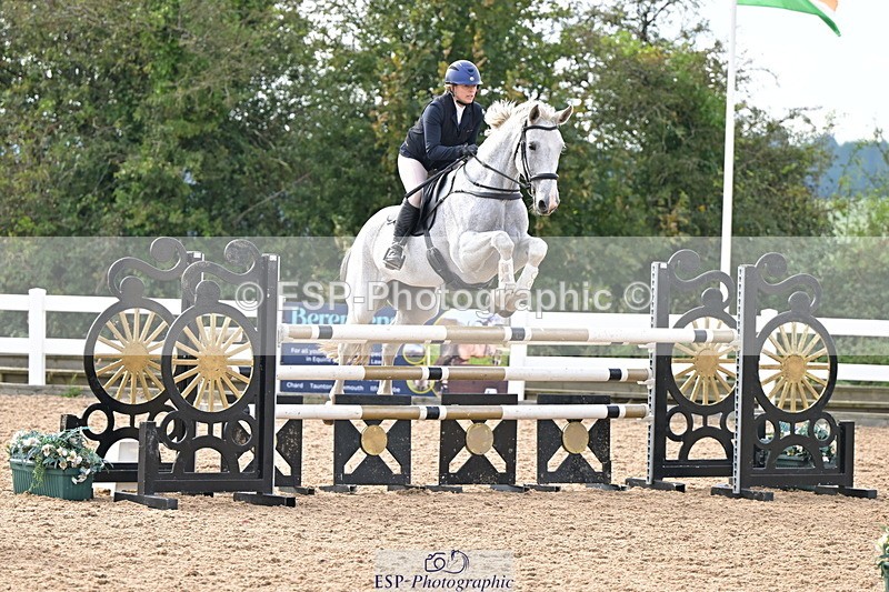 241004A-151131-02689 - Fri 12 1.15m Members Cup