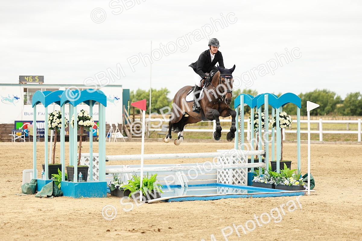 SBM_017728 - Class 21 - Senior Newcomers Championship 2d Rd