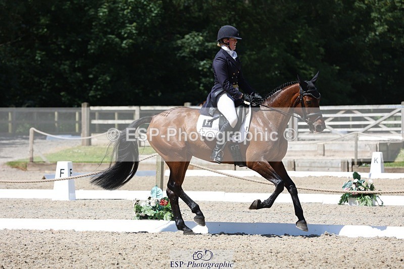 230526-111938-06030 - 151-GREANNANSTOWN_QUARRYMAN_GIRL-Grace_Taylor-WEDTrotUp+DR