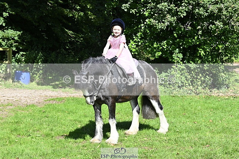 240728B-095944-00262 - Sunday Stable Shots and Fancy Dress