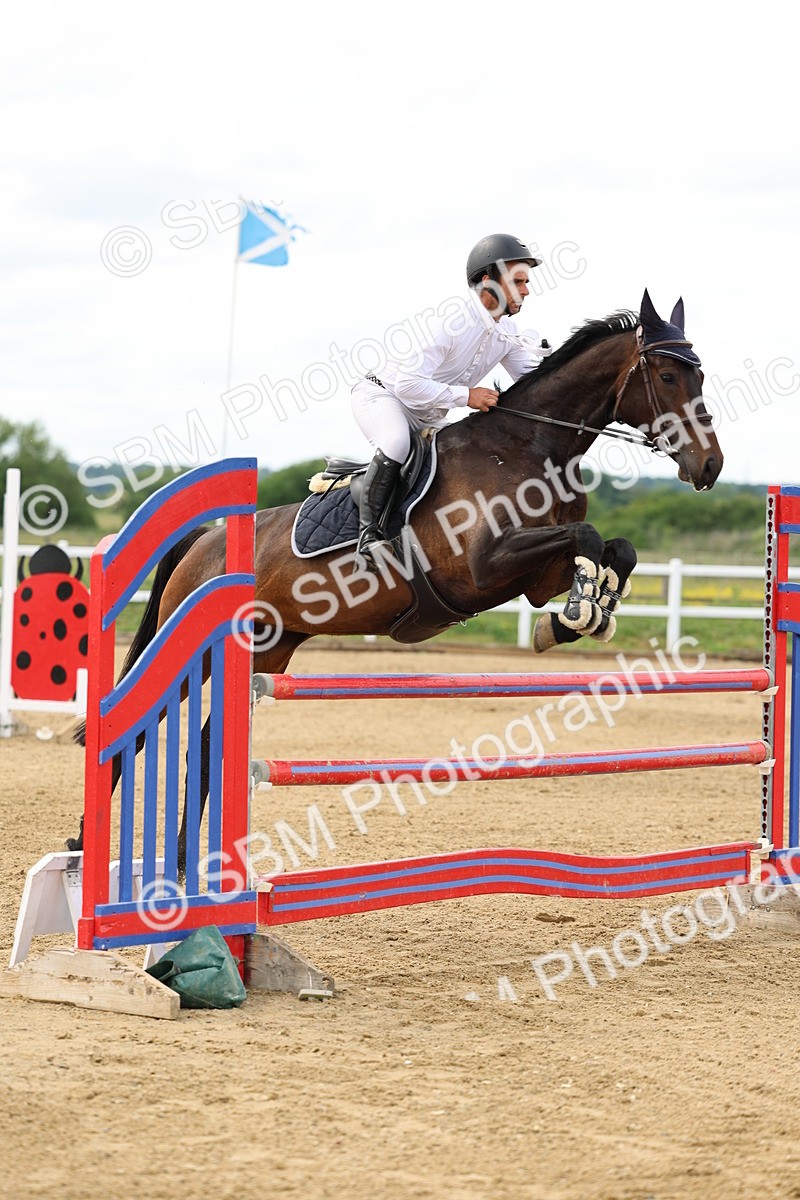 SBM_006151 - Class 19 - Senior Newcomers - 1.10m