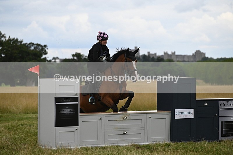 WJ6_4831 - Time at Jump 13:04 to 13:34