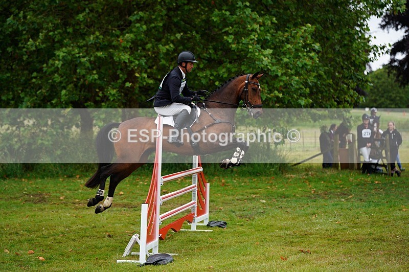 240630X-103818-5442 - 321-Gubby_Leech-ACTIVE_VOGUE