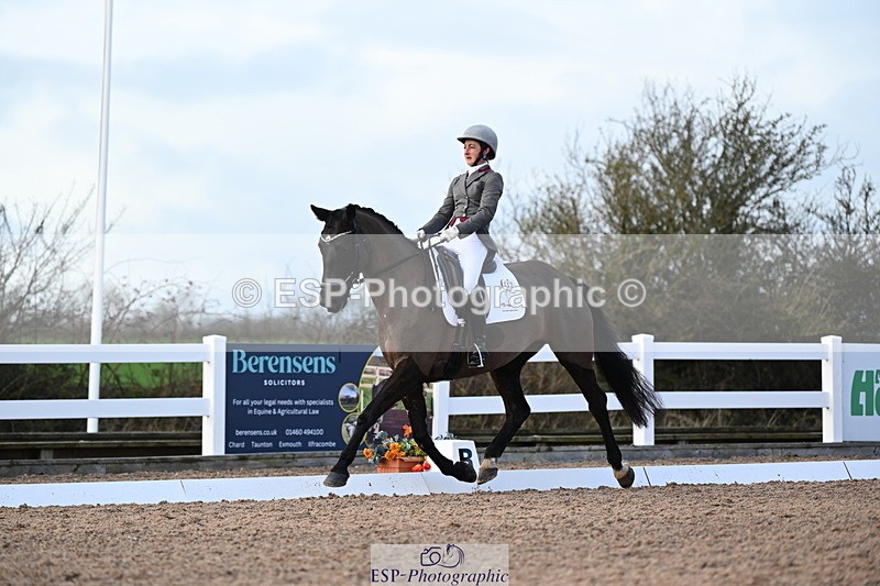 240218A-140108-08537 - 152-Beth.Miller-Lillie.Langtry