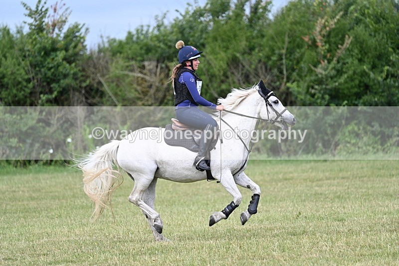 WJ7_5140 - 60cm XC Time 10:17 to 10:49