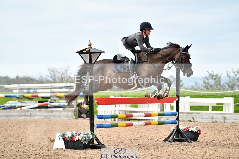 240915A-114211-09753 - Cls 27 Snr 1.05m & 1.10m GP