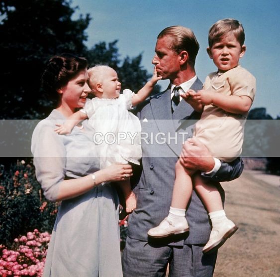 (E-115)  Royal Family of the 1950's - English Royals