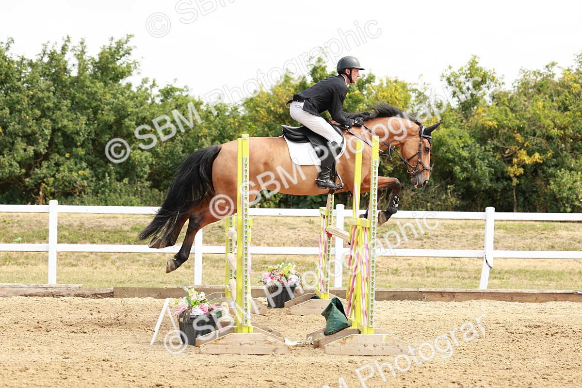 SBM_016951 - Class 20 - Senior Newcomers - 1.10m
