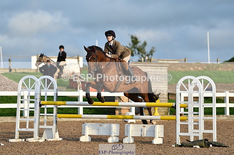 220829A-183938-00590 - 1.00m Classes