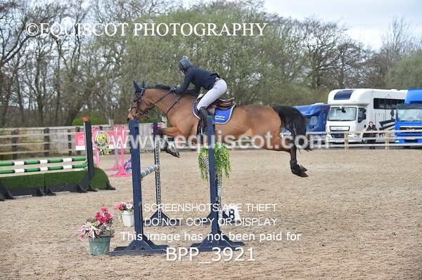 BPP_3921 - CLASS 4 Senior Newcomers/ 1.10m Open