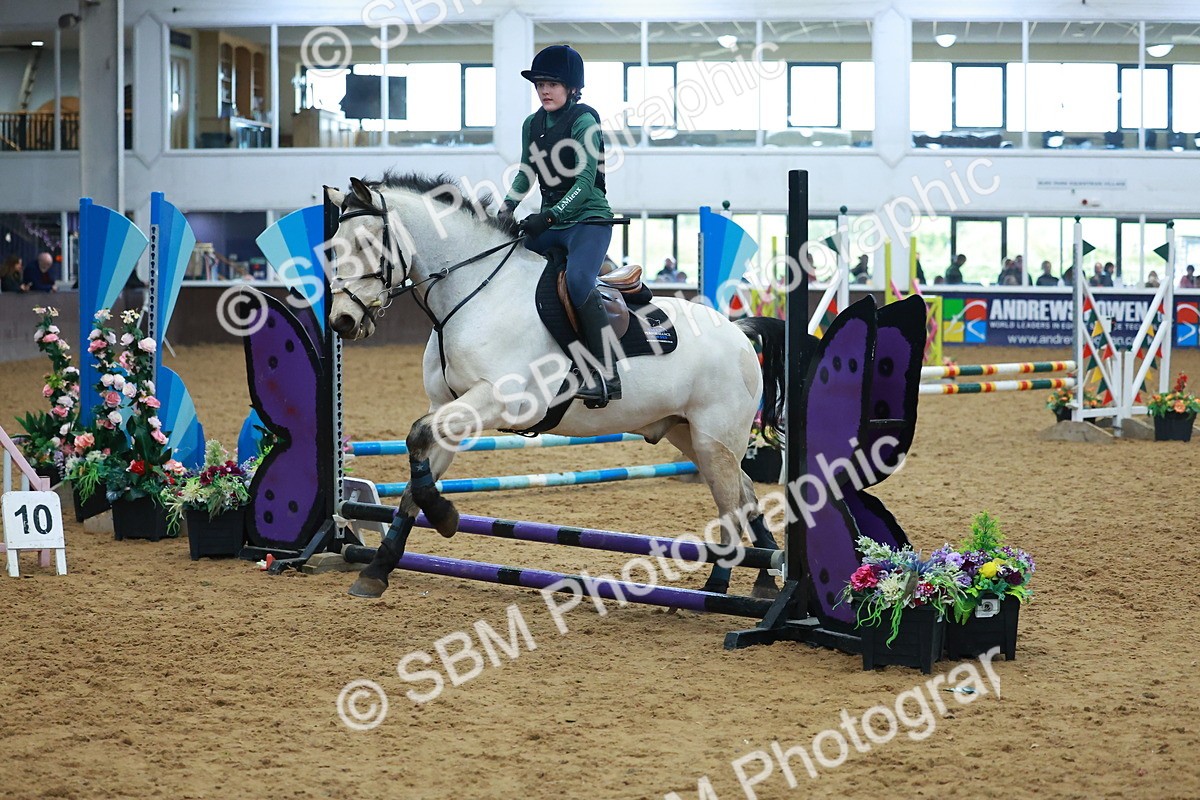 SBM_002374 - Class 3 - Horse & Hound (60cm)