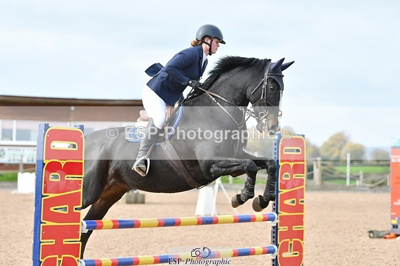 251026-120500-02745 - Cls 23+24 80cm Club and Schools