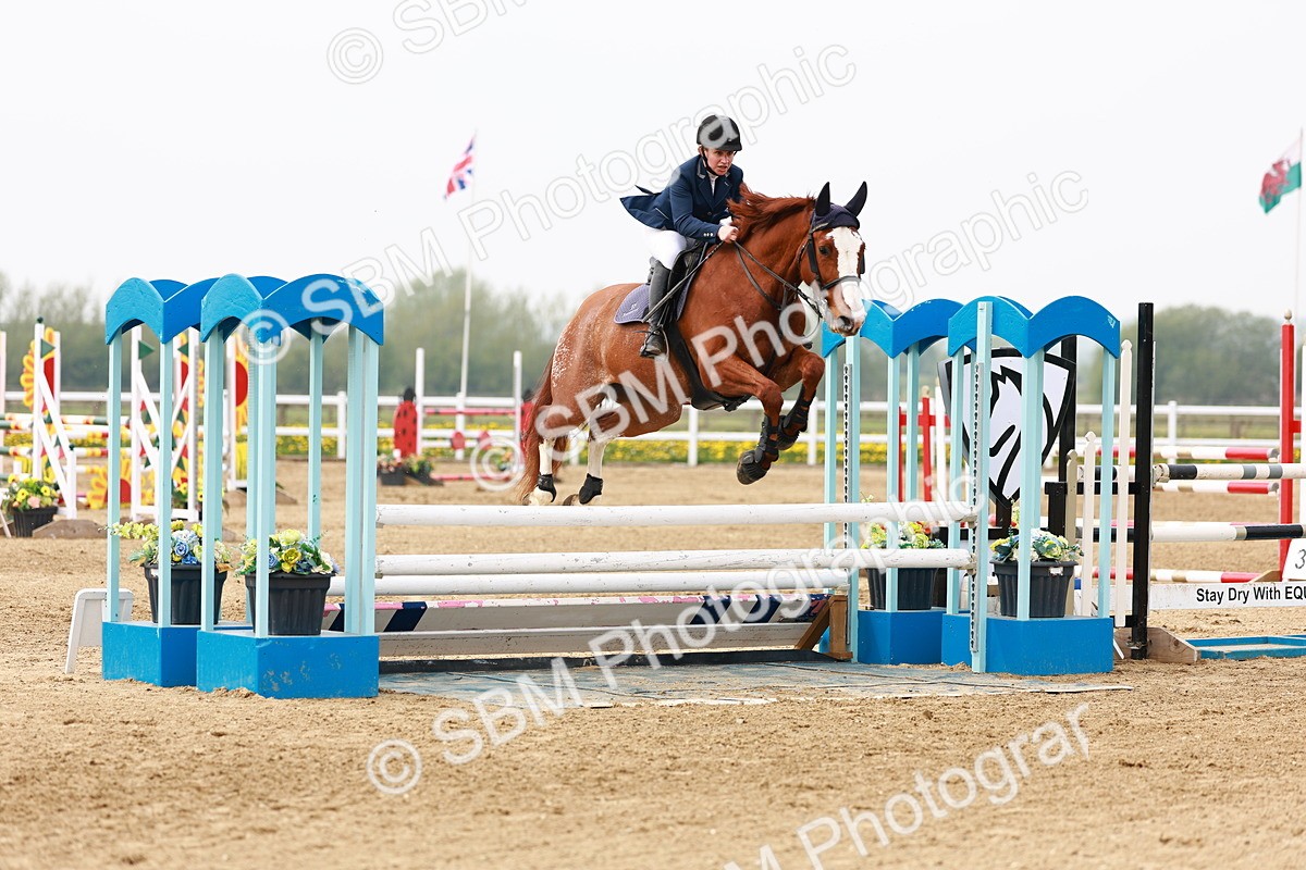  - Class 18 - Senior Newcomers - 1.10m